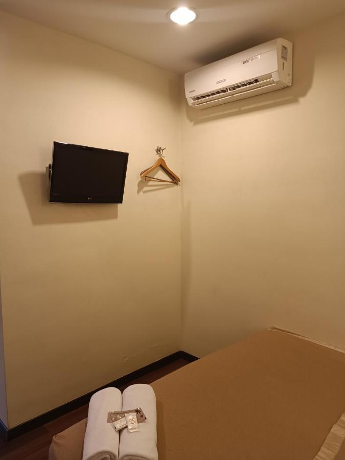 So Hotel George Town Bagian luar foto