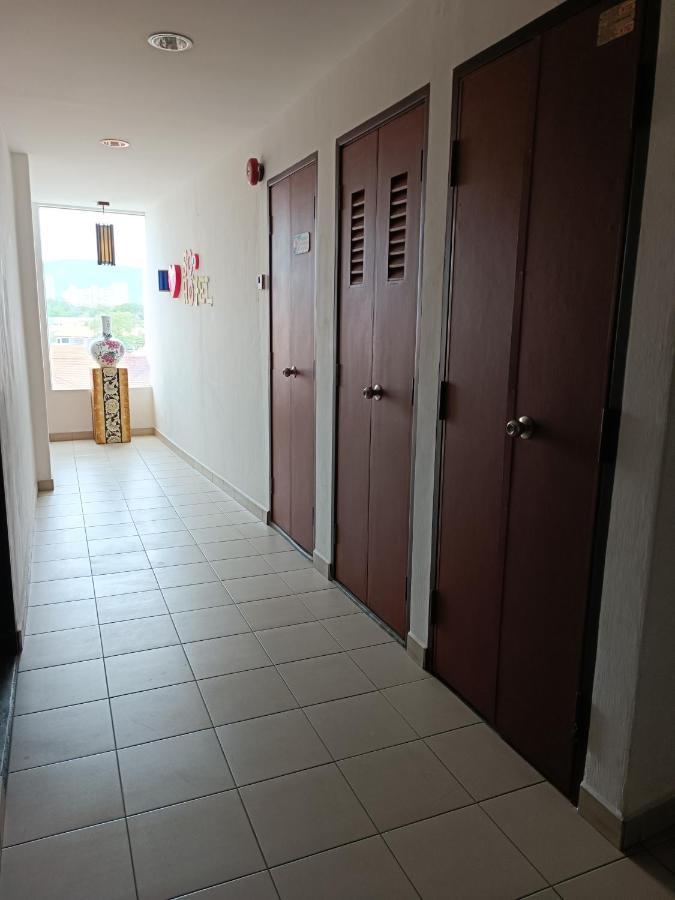 So Hotel George Town Bagian luar foto