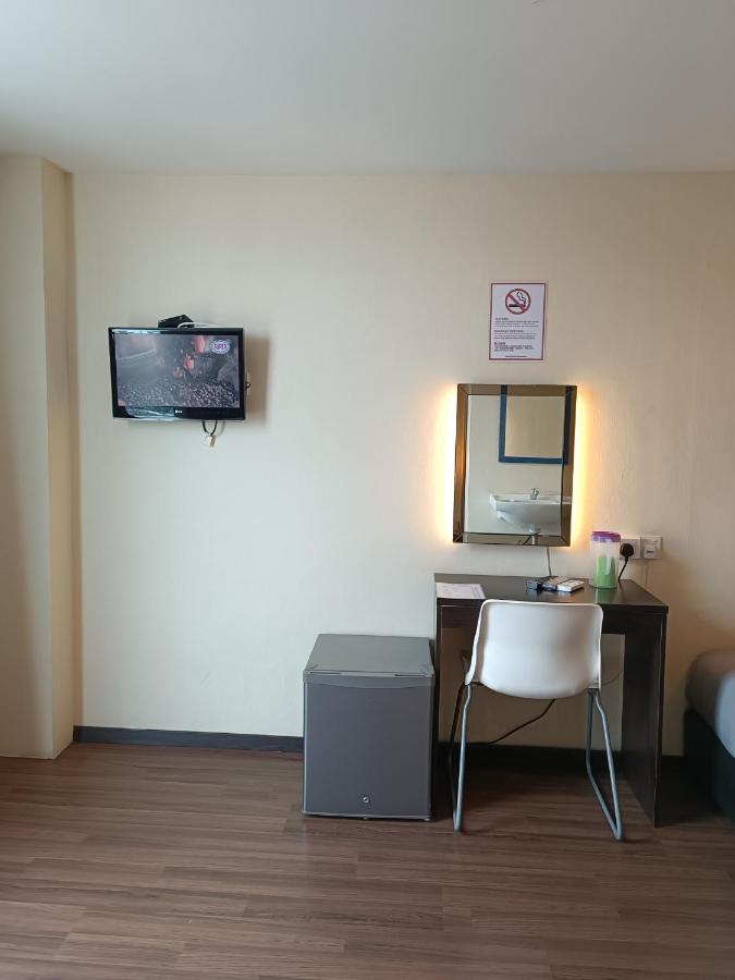 So Hotel George Town Bagian luar foto