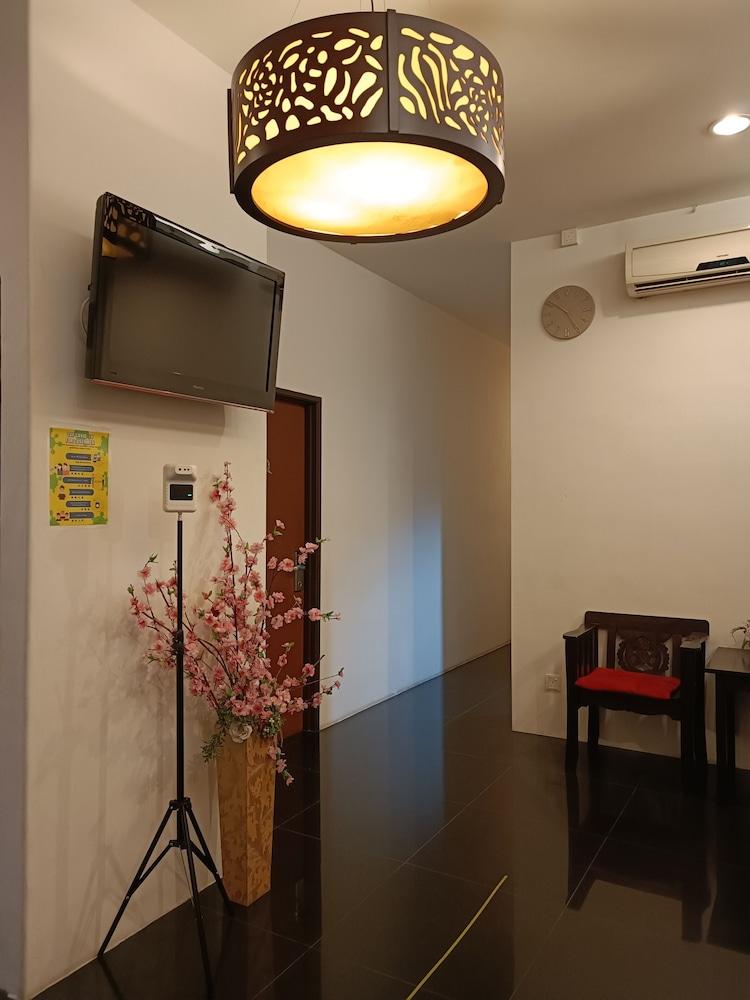 So Hotel George Town Bagian luar foto